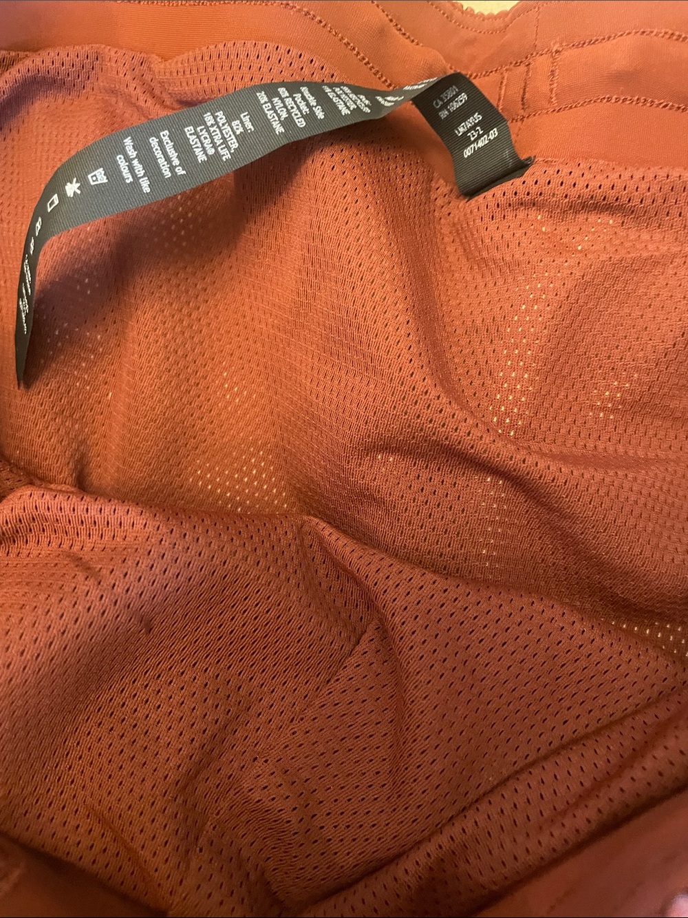 lululemon NWT athletica Men's Burgundy Patterned Athletic Shorts - Picture 3 of 7